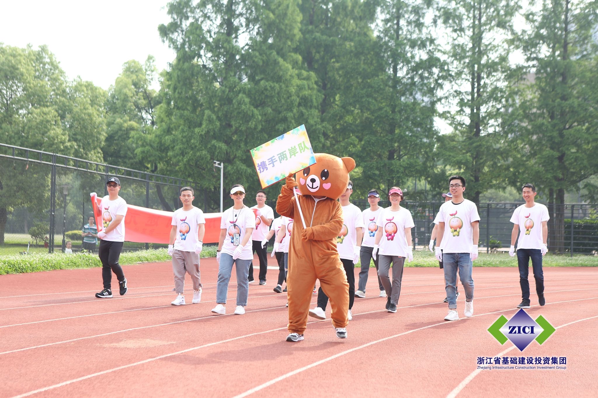 1526279544466568NWoo.jpg 6336563.jpg