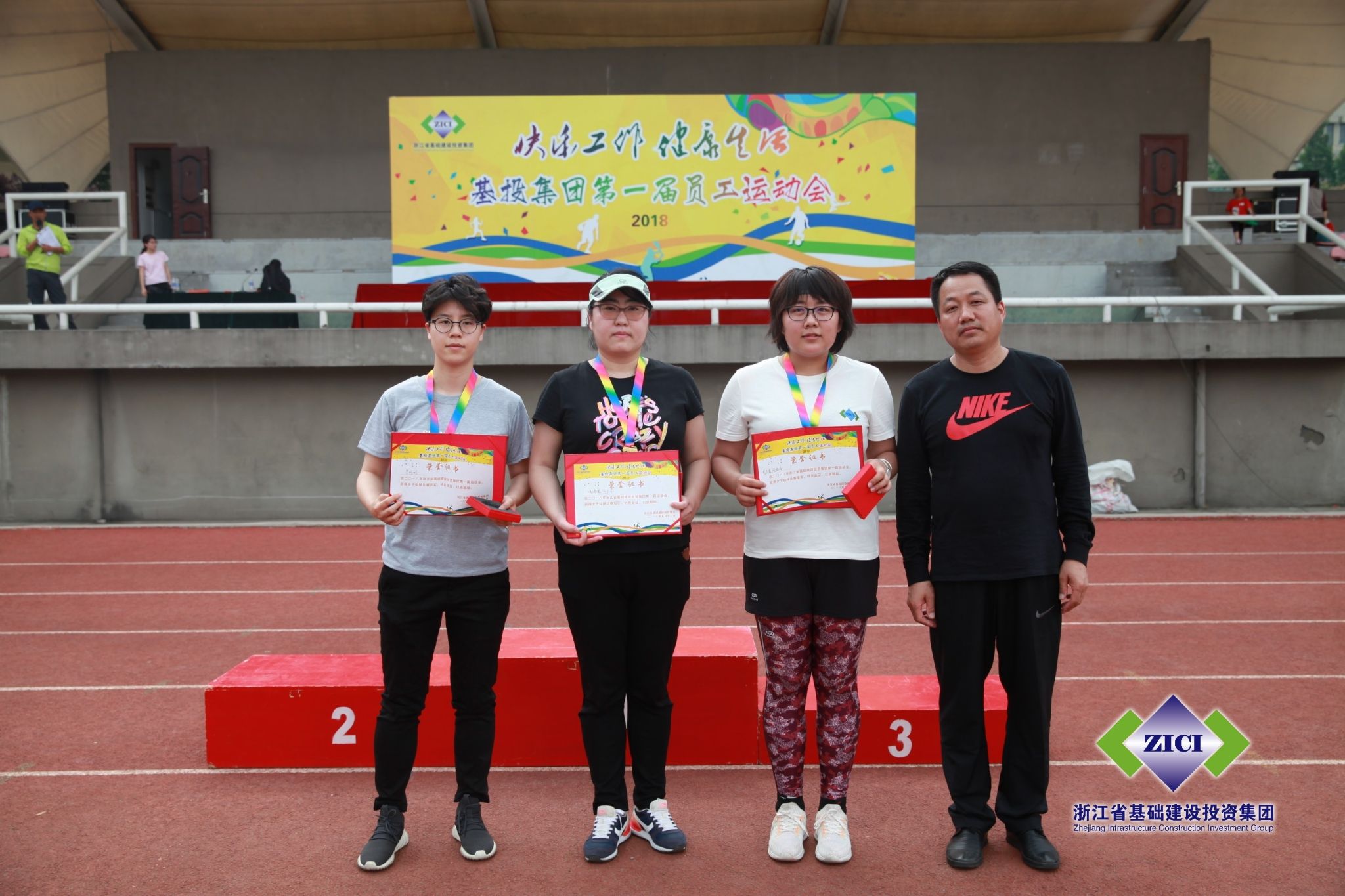 1526281134262129qskv.jpg 6345558.jpg