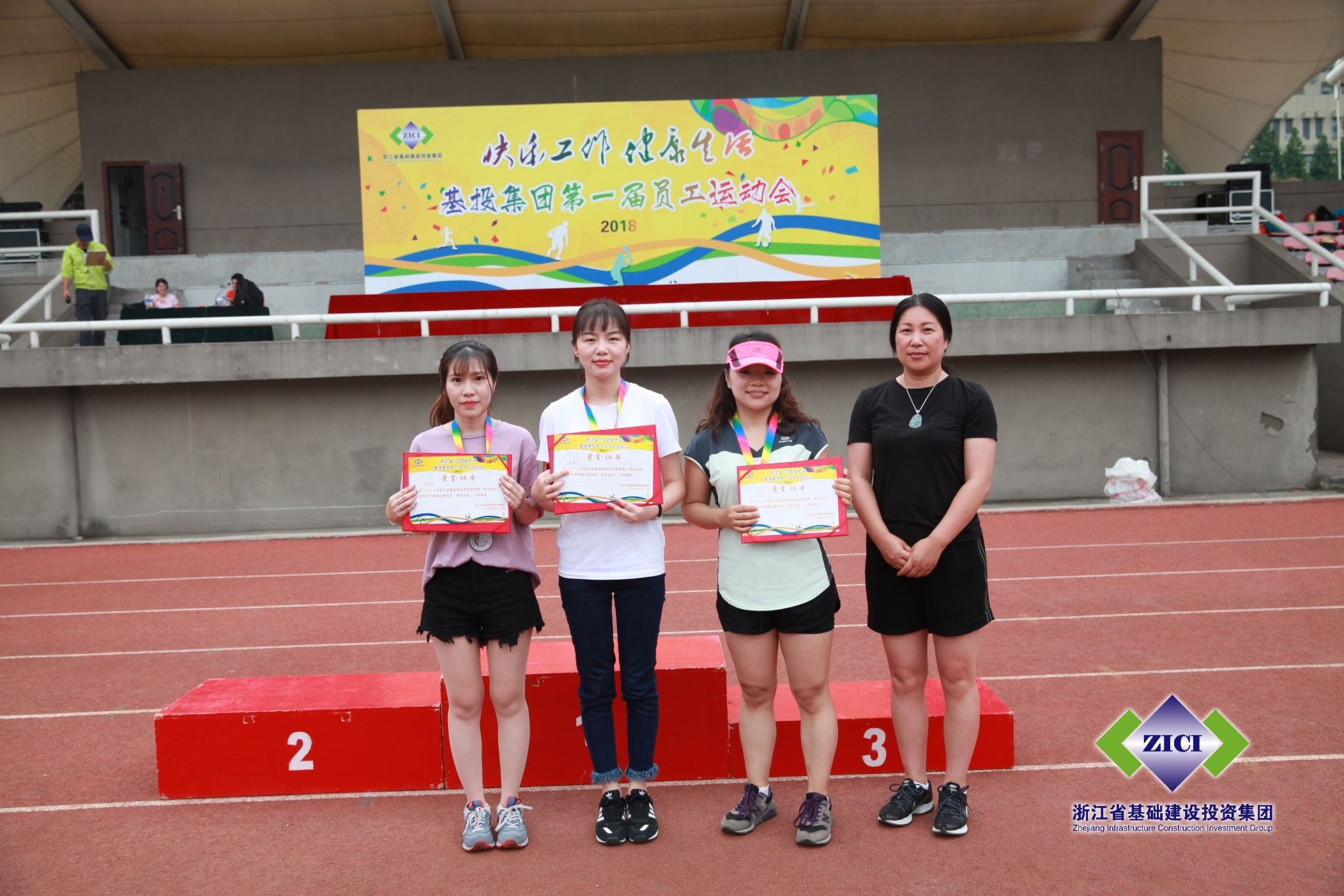 1526281182586124mcRs.jpg 6345587.jpg